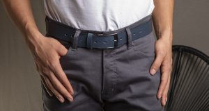 Cinto da Mesma Cor da Calça: O Segredo para Alongar a Silhueta