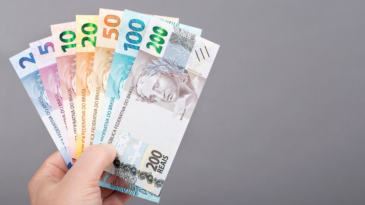 Entendendo a Obrigatoriedade da Declaração de Valores em Espécie - inspiração 1