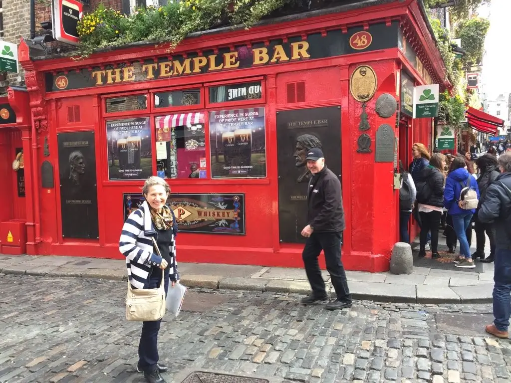 Primeiros Passos ao Chegar: Chip de Celular, Transporte e Documentos - inspiração 2