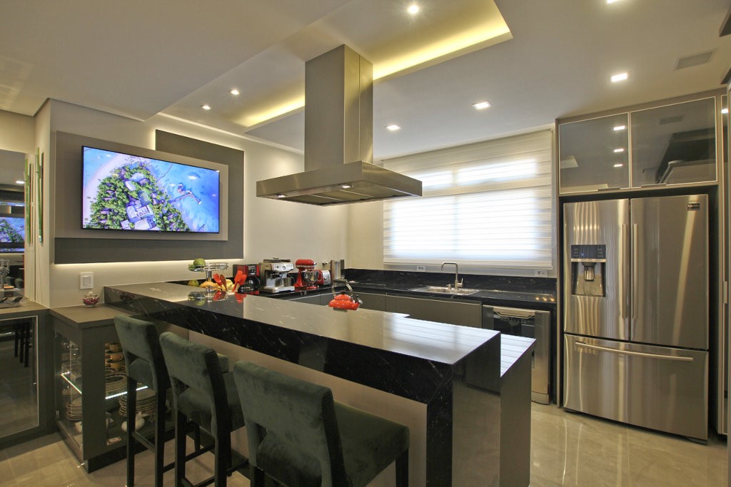 Materiais e Acabamentos para Península de Cozinha: Guia Completo