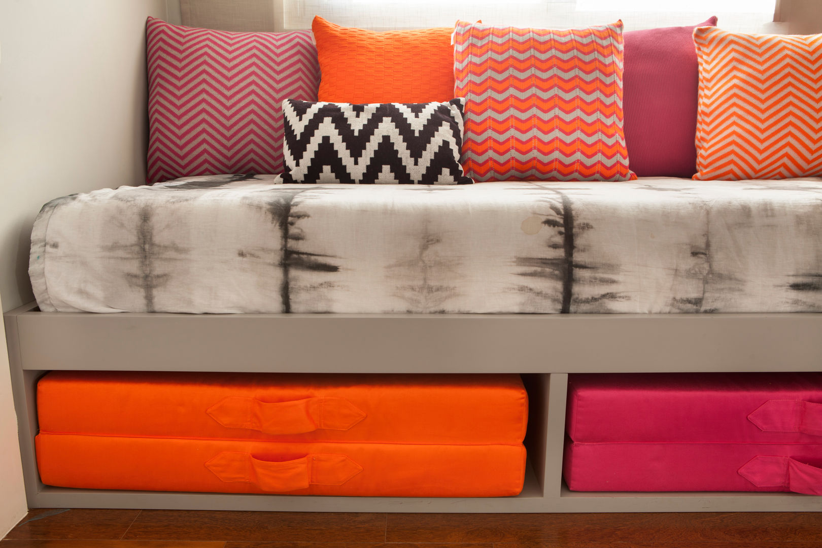 Futon no Quarto de Hóspedes: Conforto e Praticidade Inigualáveis - inspiração 1