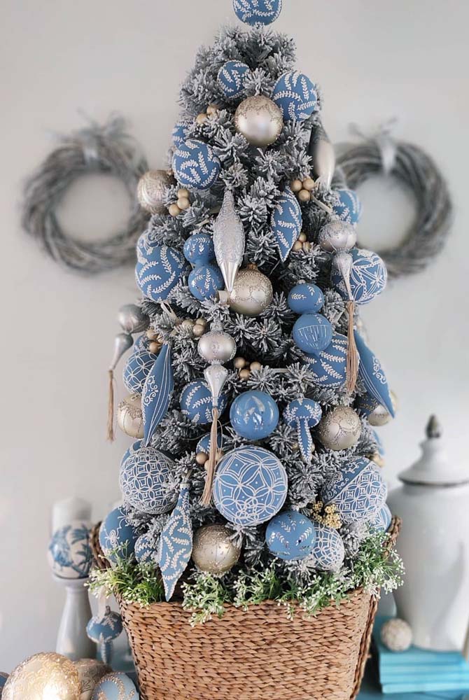 O Significado do Azul na Decoração de Natal: Serenidade e Confiança