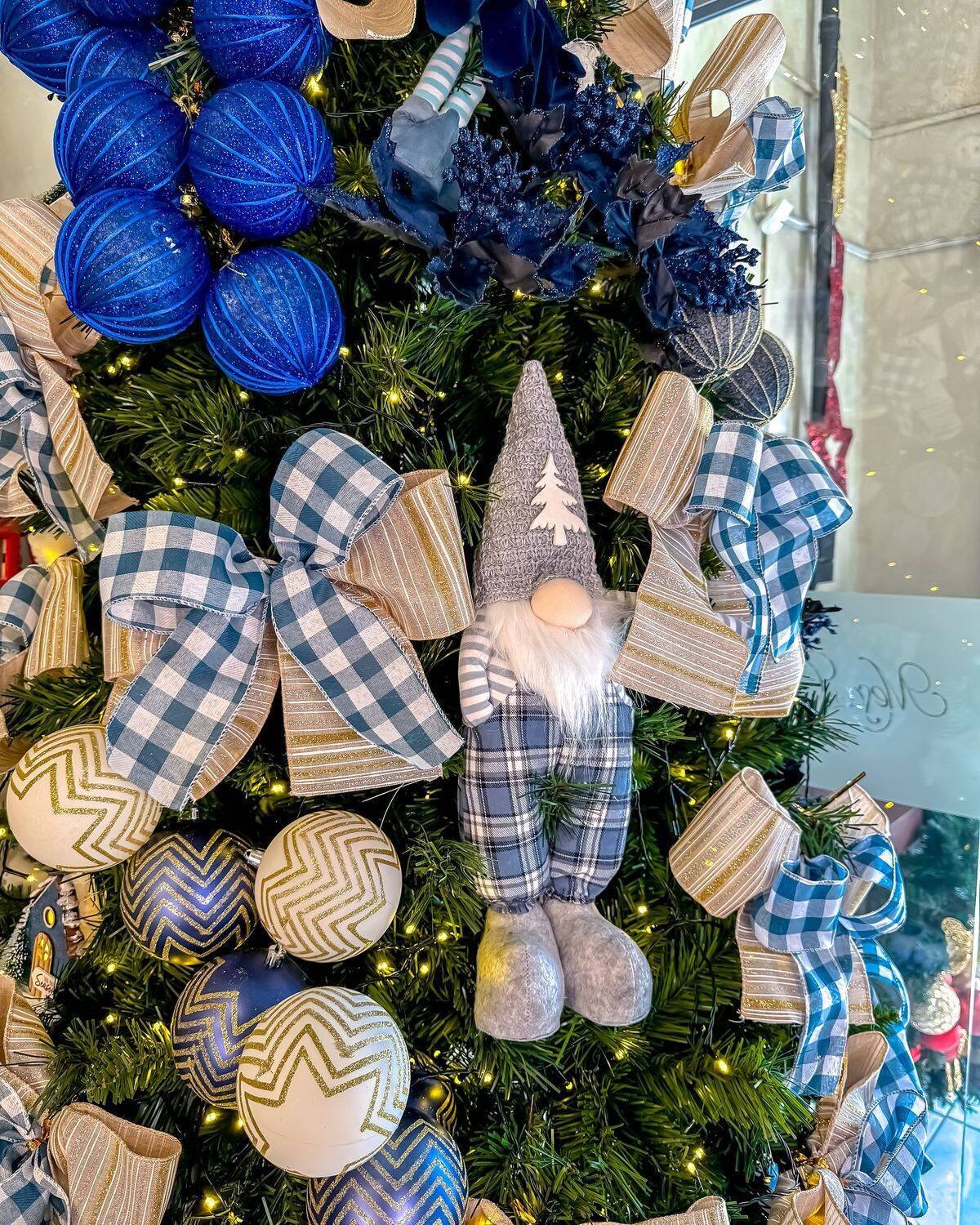 Guirlandas e Enfeites Azuis: Detalhes que Transformam seu Ambiente - inspiração 1