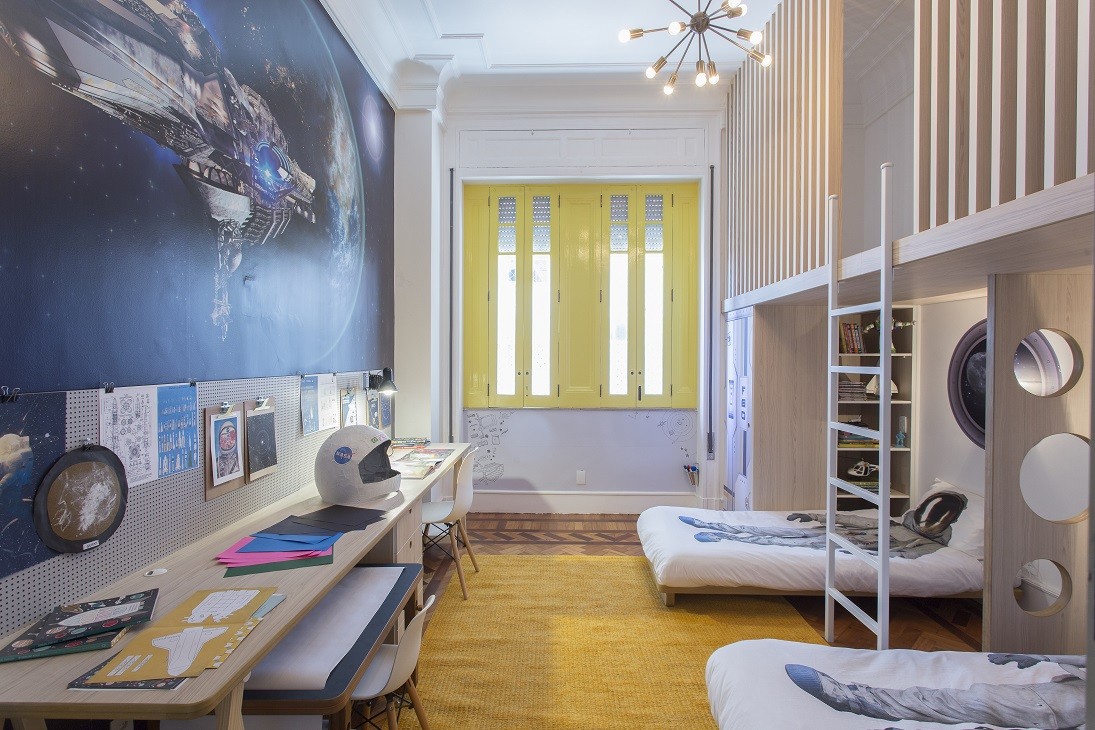 Como Escolher o Papel de Parede Perfeito para o Tema Espacial