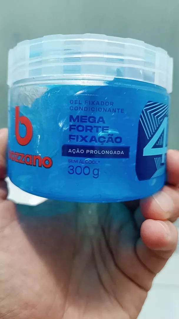 Como escolher entre gel e pomada: Guia completo para seu tipo de cabelo