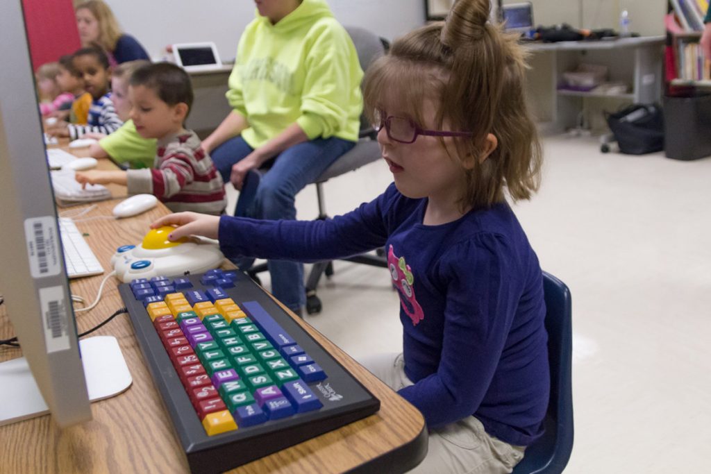 educação e tecnologia assistiva