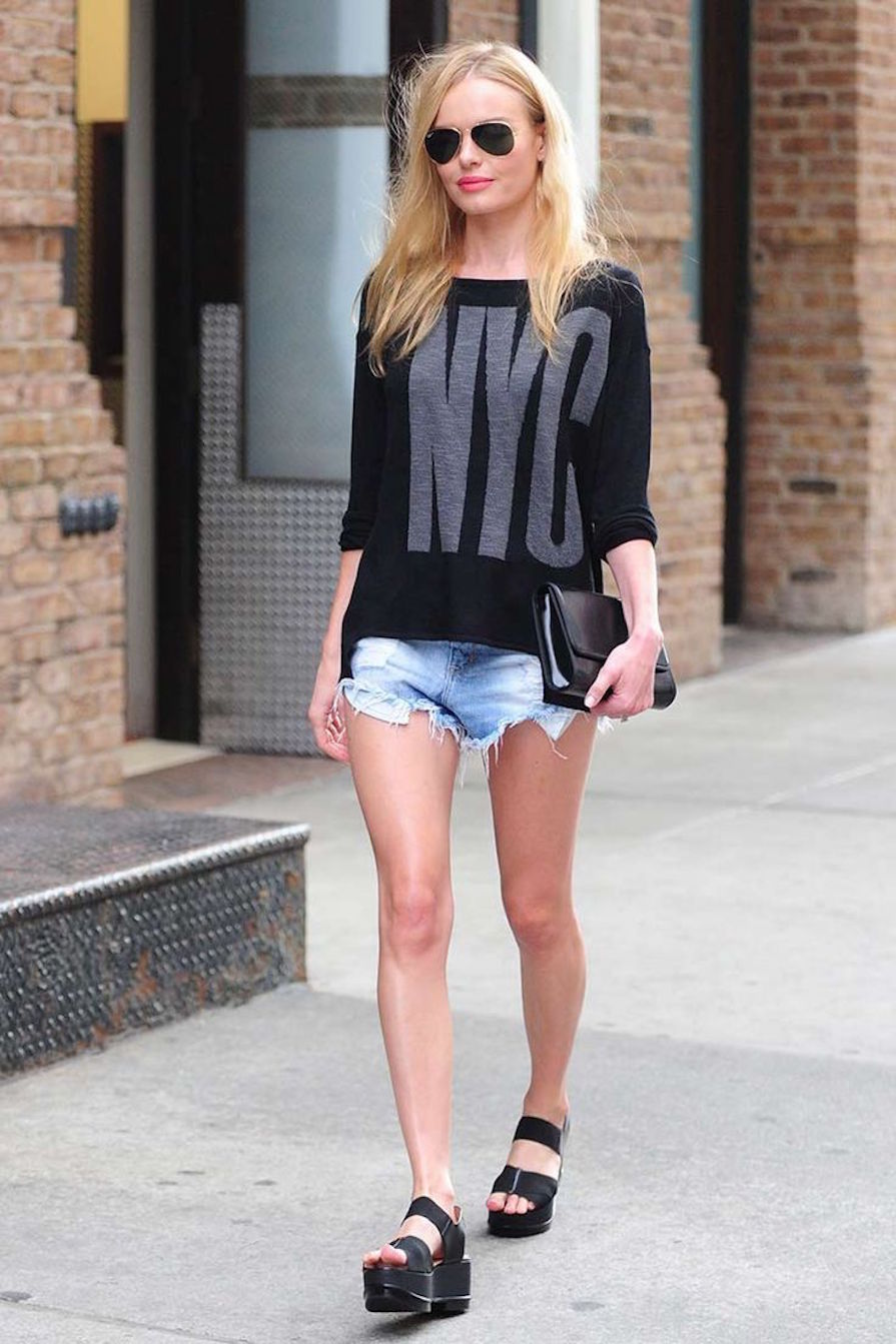 As cores e materiais que vão bombar nas sandálias flatform em 2026