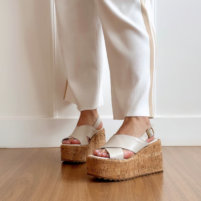 looks com sandália flatform