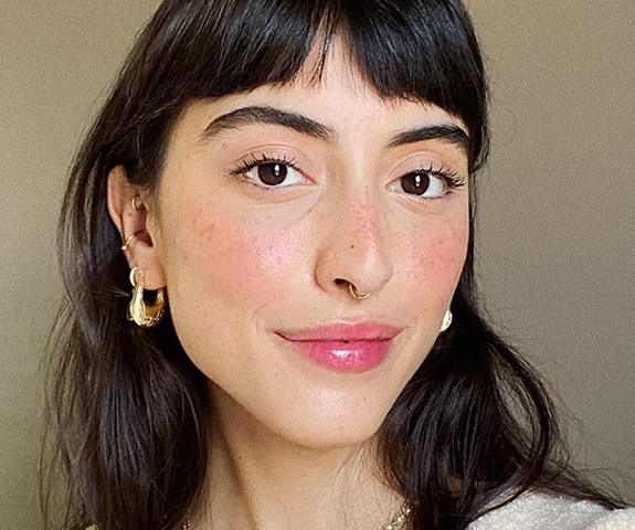 Como Escolher o Blush Cremoso Perfeito para o Efeito 'Queimadinho de Sol'