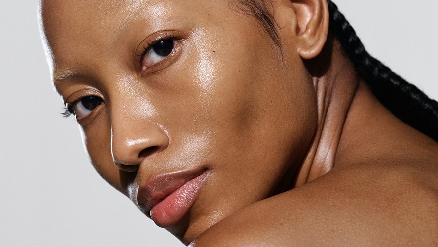 BB Cream com Cor Escura: Cobertura Impecável para Todos os Tons - inspiração 1