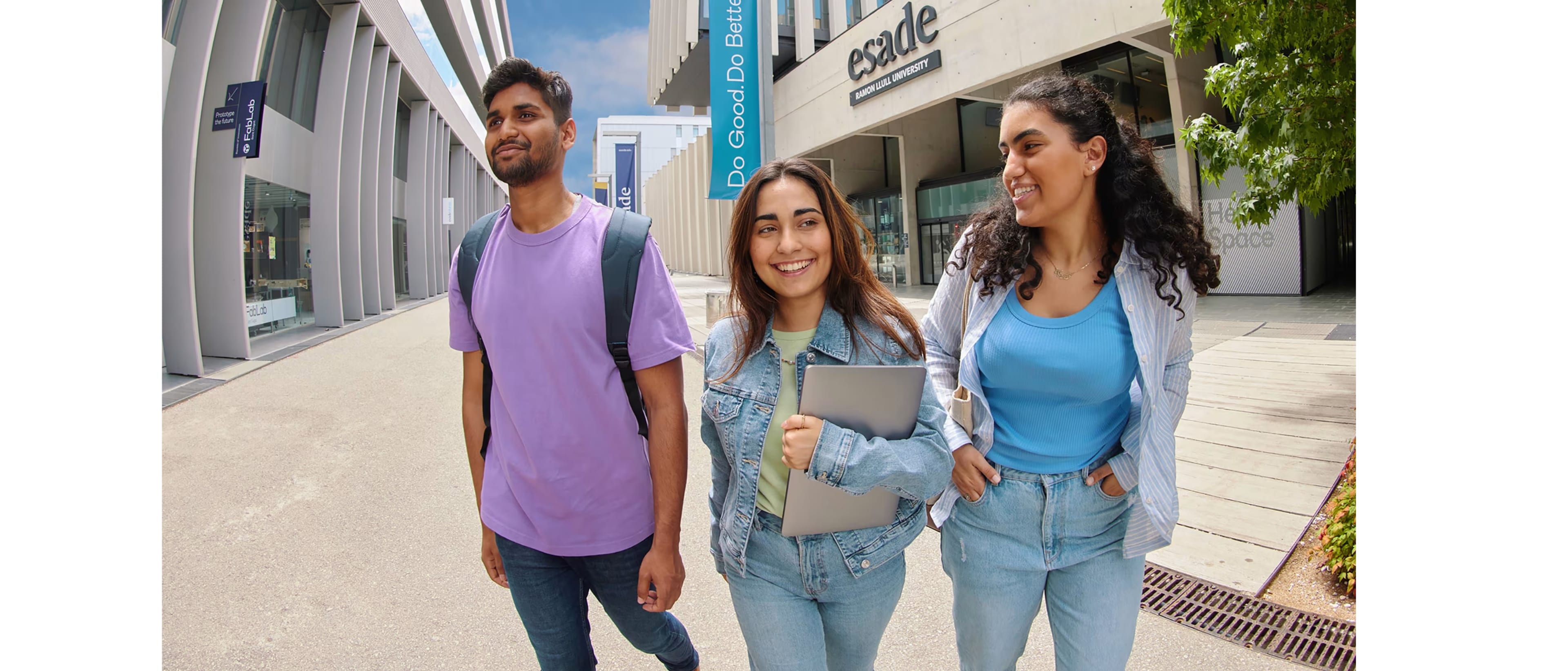 O que NUNCA vestir em um estágio ou audiência de Direito