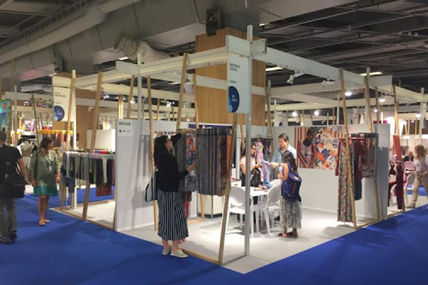 Guia Completo de Calçados Confortáveis para Produtores de Eventos