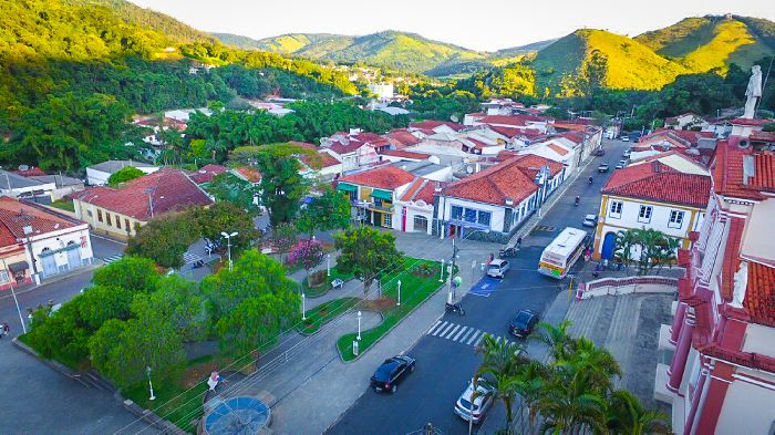 Roteiro de 1 Dia em Monte Alegre do Sul: O Essencial