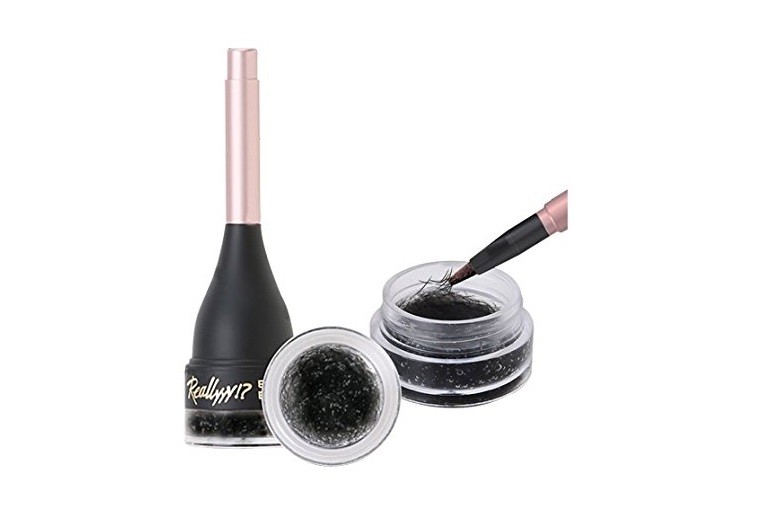 Tratamentos Caseiros para Sobrancelhas Mais Cheias: Mitos e Verdades