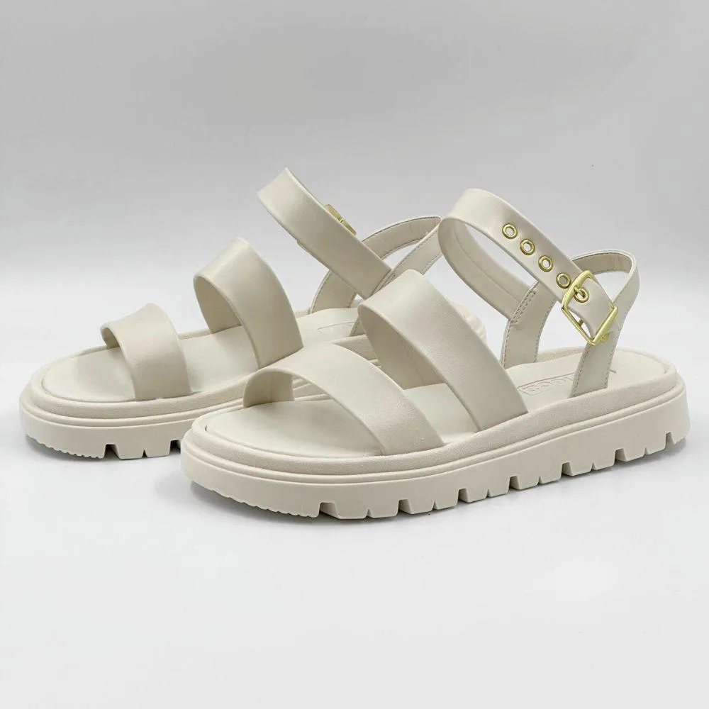 Como combinar tênis retrô slim com looks modernos