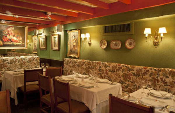 EA Gastronomia: experiência Antiquarius com preços acessíveis