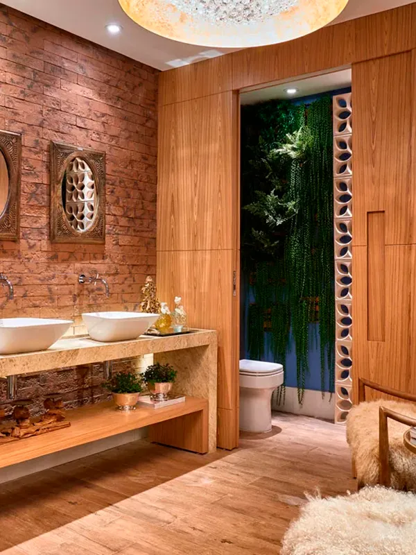 banheiro com porcelanato que imita madeira