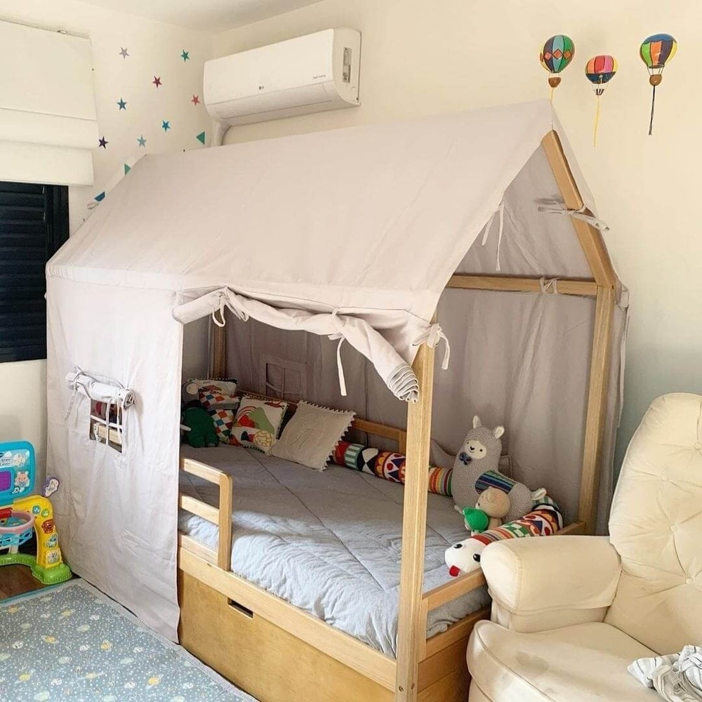 Cama montessoriana com escorregador: Diversão e autonomia no quarto