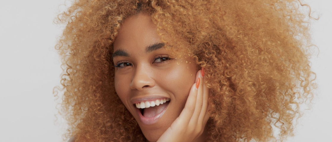 Guia completo de Cronograma Capilar para Loiros: Etapas e Produtos Essenciais