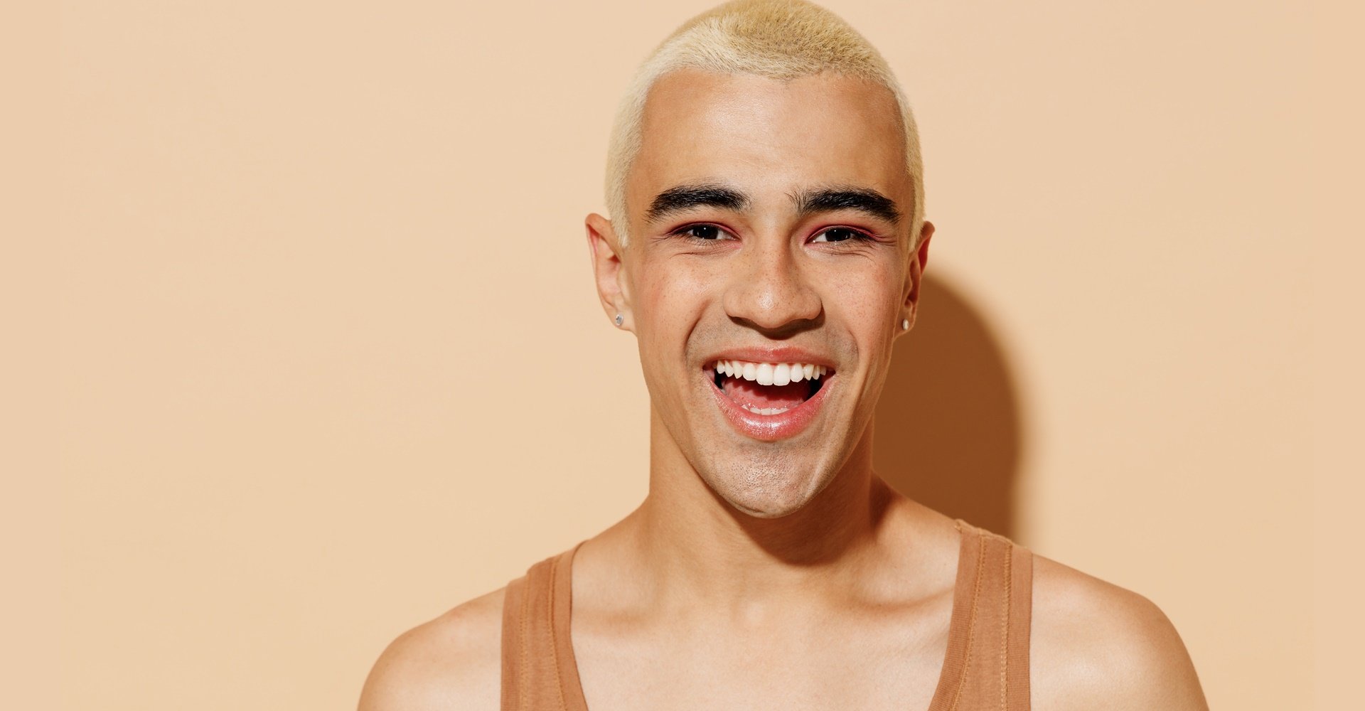 Como Evitar o Amarelamento e a Quebra do Cabelo Nevou