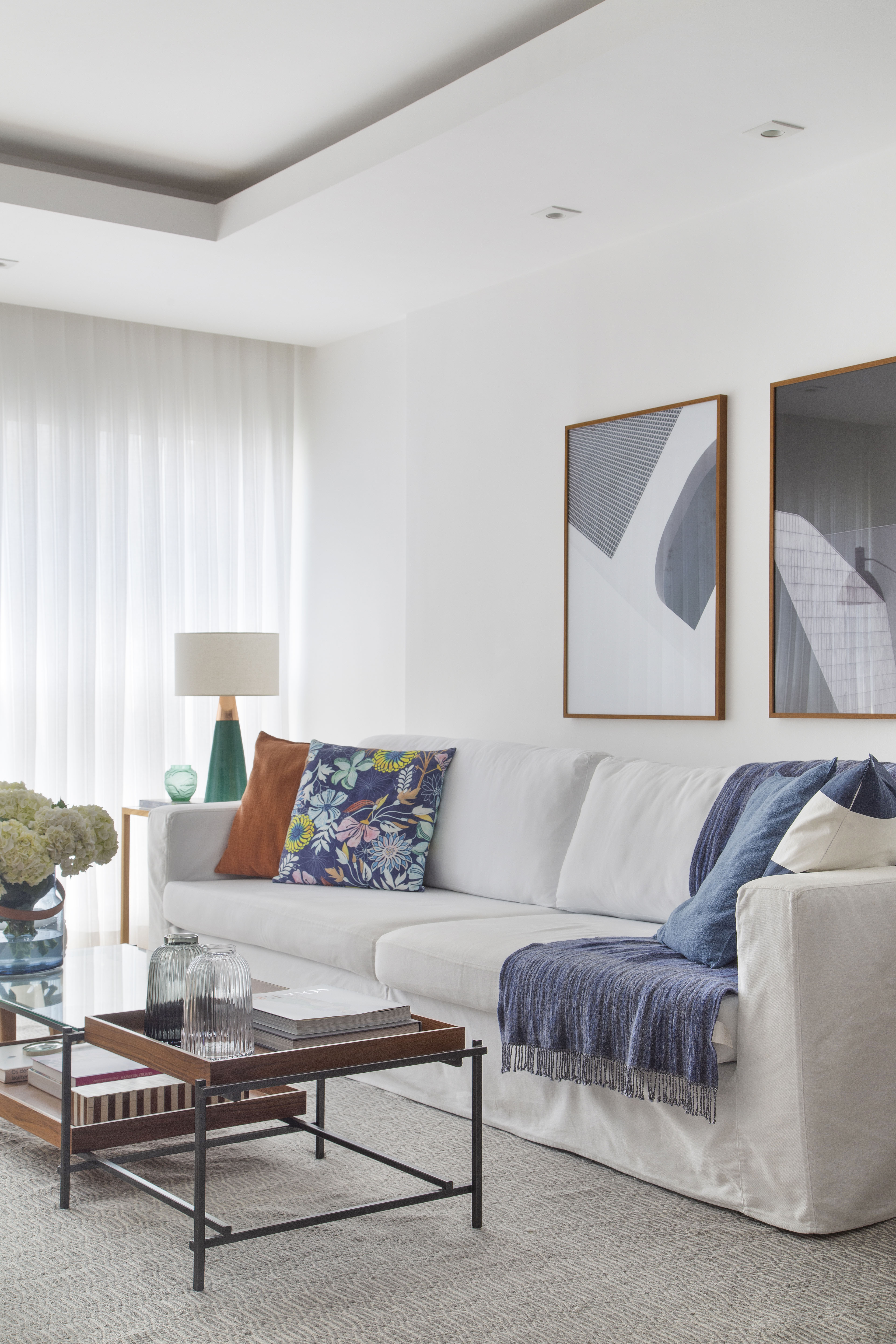 Guia completo de tecidos para sofá: qual o ideal para sua casa?