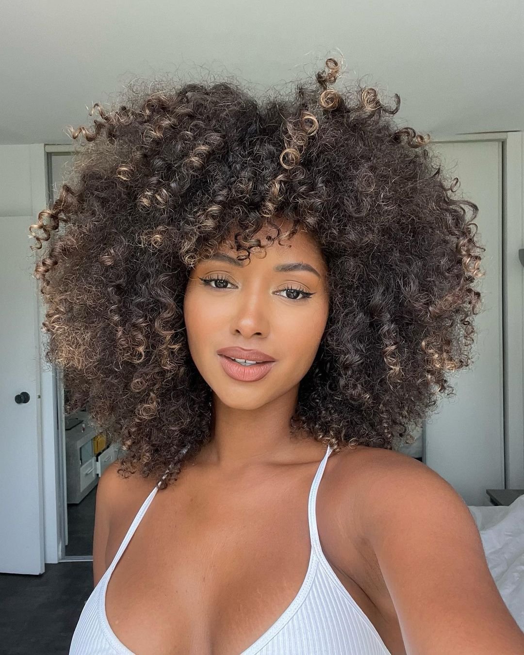 como fazer o cabelo cacheado crescer