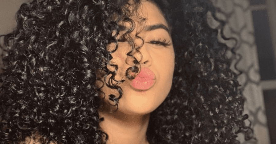 Os Melhores Tônicos Capilares para Estimular o Crescimento dos Cachos