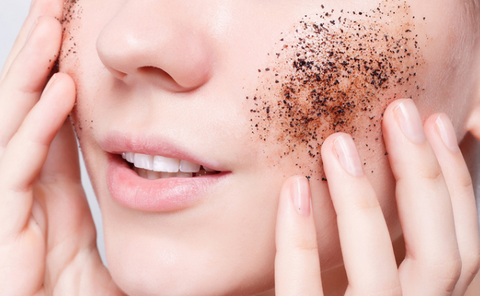 Esfoliação Facial: Receitas Caseiras e Frequência Ideal para sua Pele