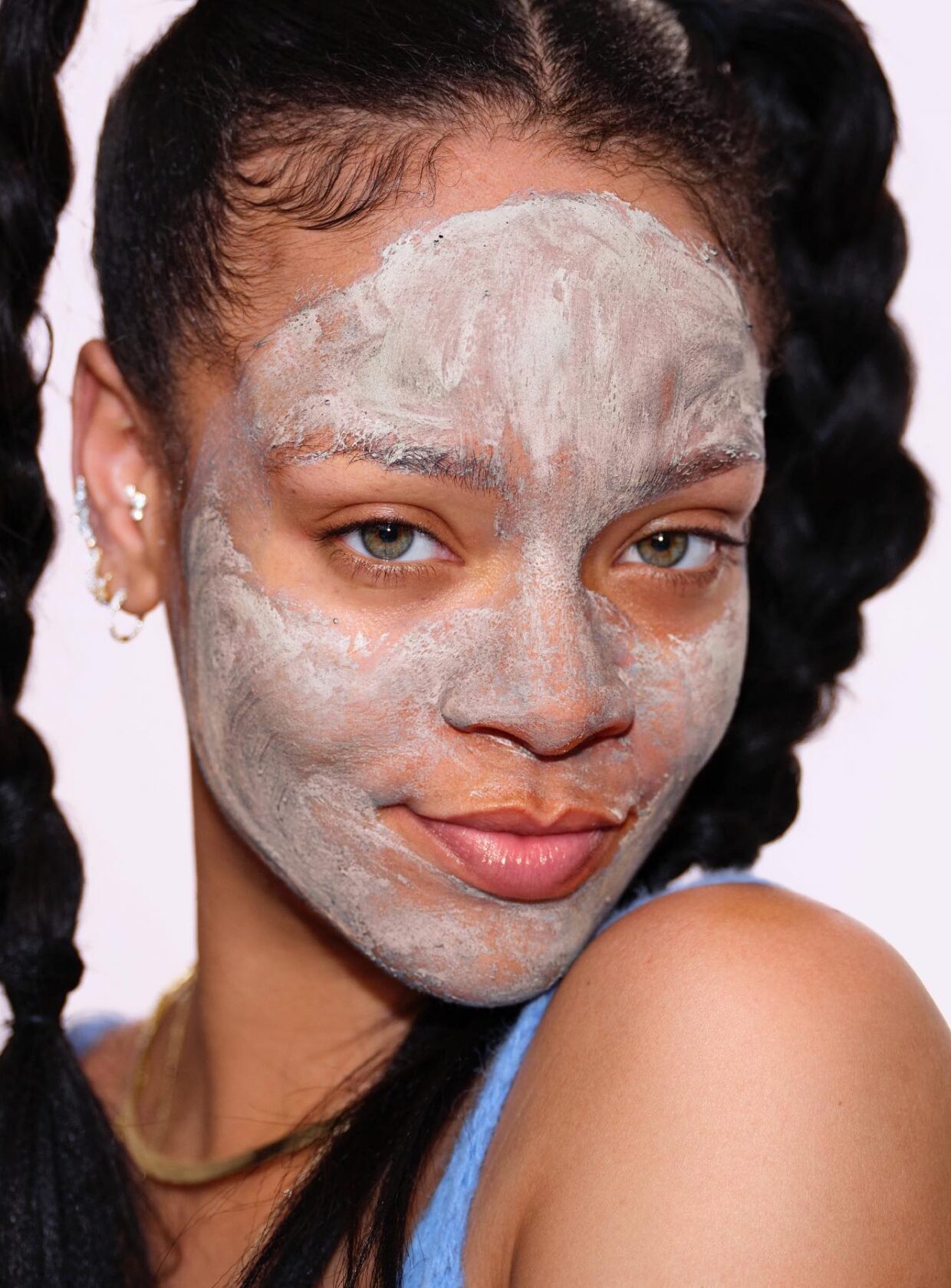 Acne e Limpeza de Pele: O Que Fazer e o Que Evitar para Não Piorar