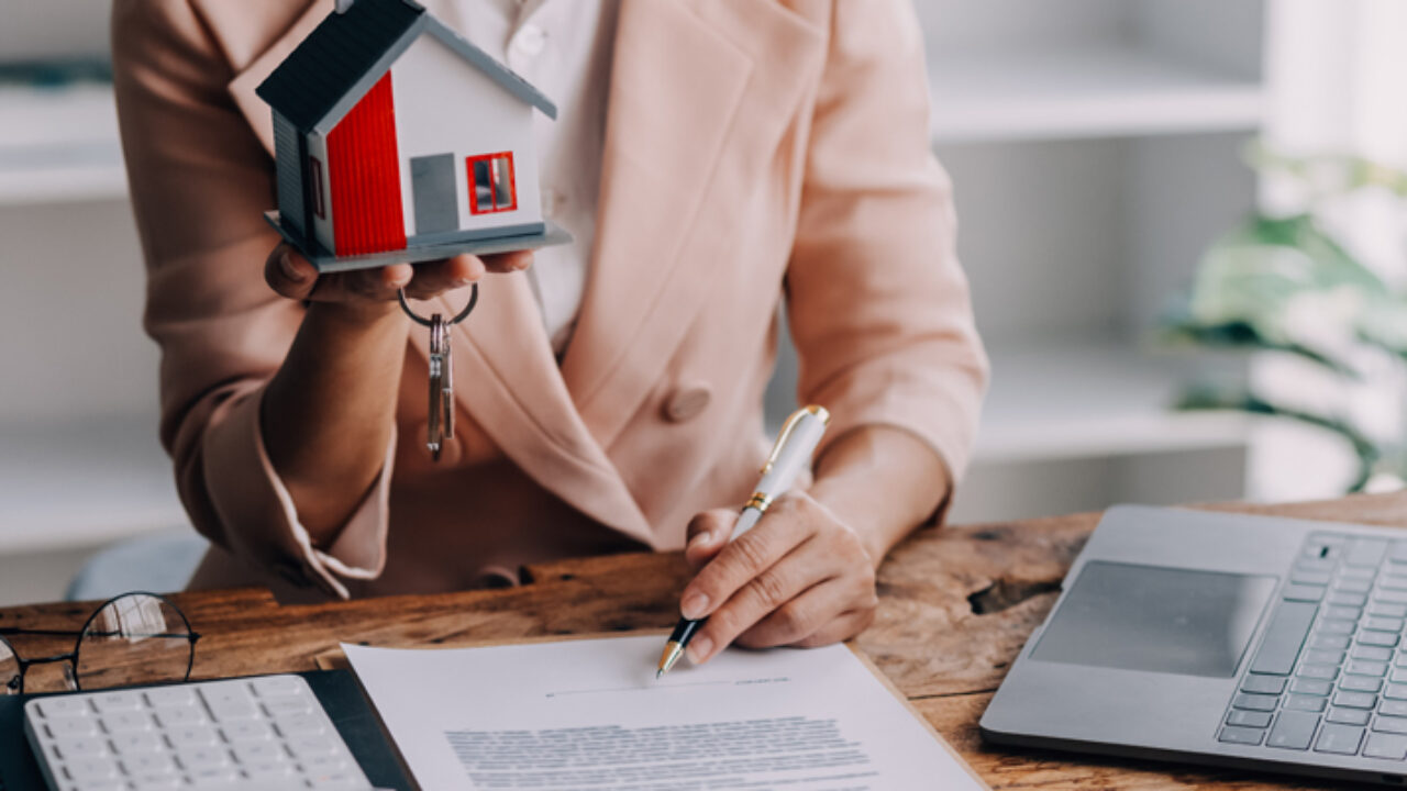 como funciona o distrato de imóvel