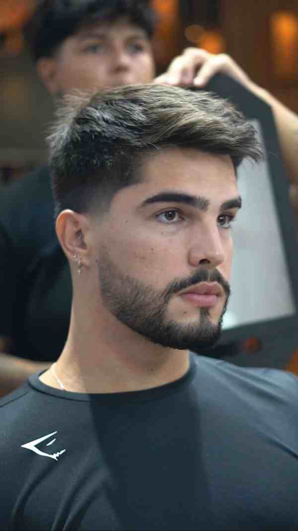 5 Penteados Modernos para Cabelo Grosso Masculino