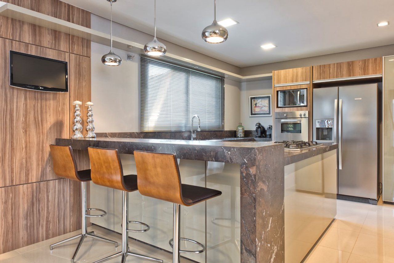 cozinha com bancada de granito