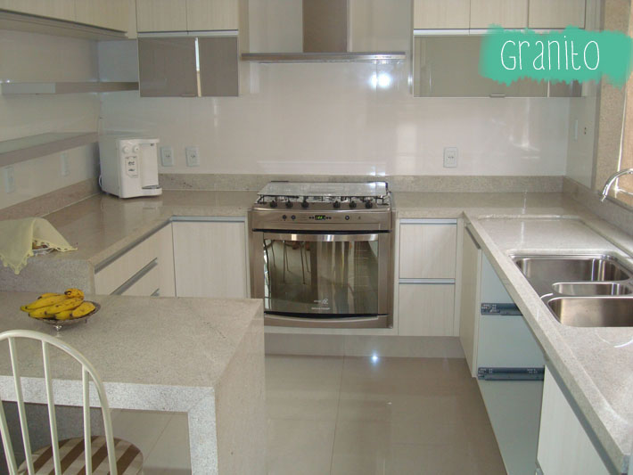 cozinha com bancada de granito