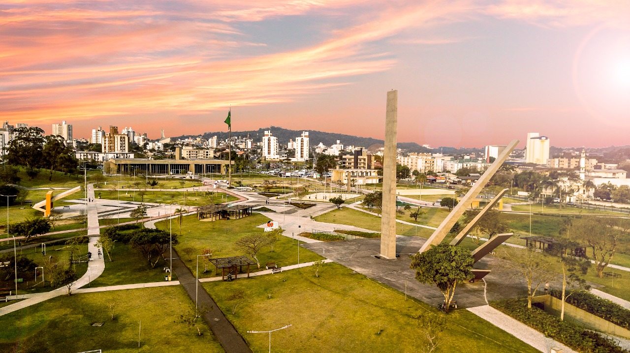Catedral São José: História e Arquitetura no Coração de Criciúma