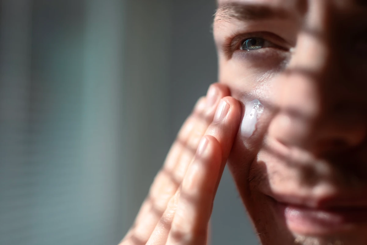 Produtos essenciais para o pós-barba no verão