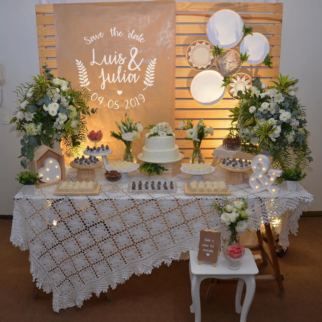 Guia Completo: Como Fazer um Bolo Semi Naked para Noivado Simples