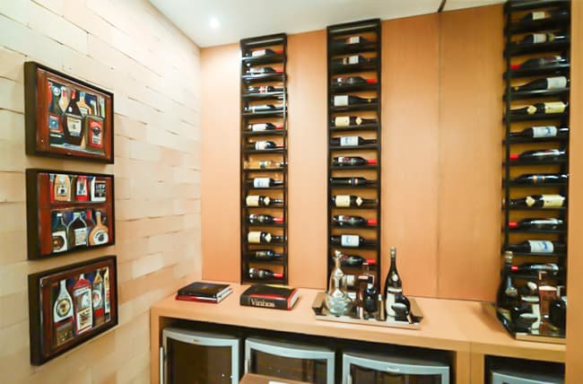 Guia Completo para Criar um Cantinho do Vinho Aconchegante no Quarto