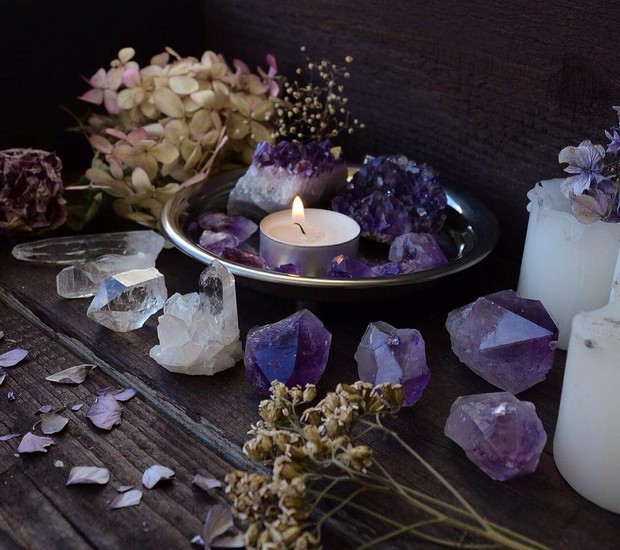 Ideias de expositores de cristais para sua casa