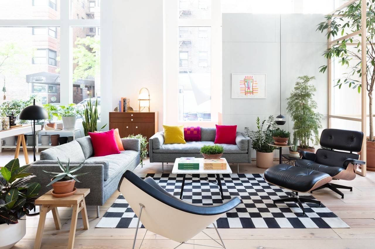 5 ideias de títulos:
1. Poltrona Charles Eames: O Toque de Luxo que Seu Quarto Merece
2. Integrando a Poltrona Eames no Seu Espaço: Dicas de Decoração
3. Estilos e Cores: Como Combinar Sua Poltrona Charles Eames
4. Elementos Complementares para Valorizar sua Poltrona Eames
5. Onde Posicionar a Poltrona Charles Eames no Quarto: Guia Completo