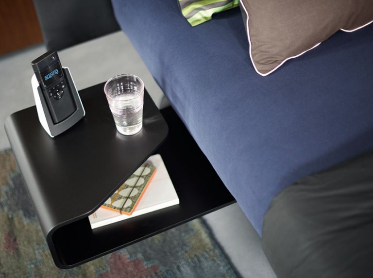 Iluminação Indireta e Automação: Crie um Ambiente Acolhedor e Tecnológico no seu Quarto