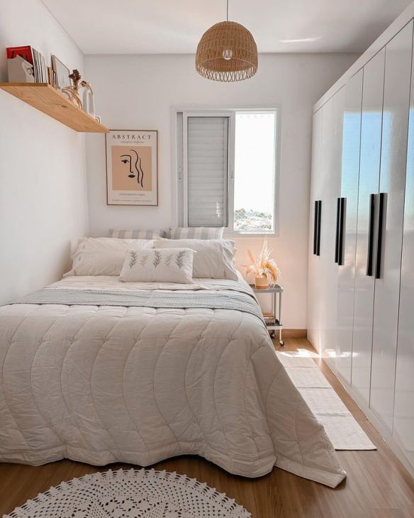 Móveis Multifuncionais Essenciais para Otimizar Quartos Pequenos de Casal