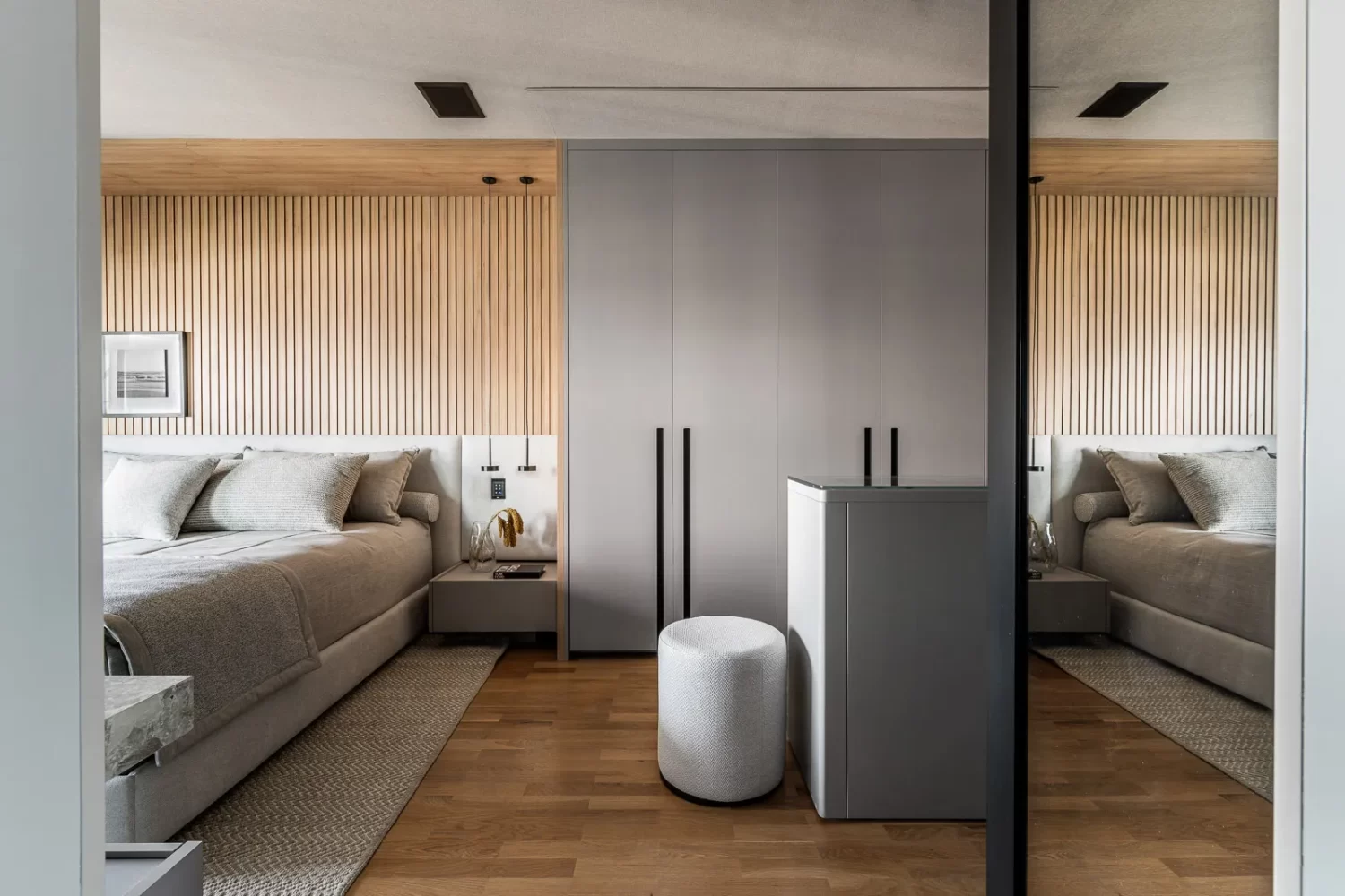 Banheiro e Closet Integrados: O Guia Completo para Suítes Modernas