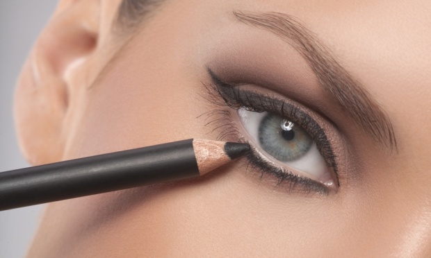 Blefaroplastia e Botox: Soluções Estéticas para Pálpebras Caídas