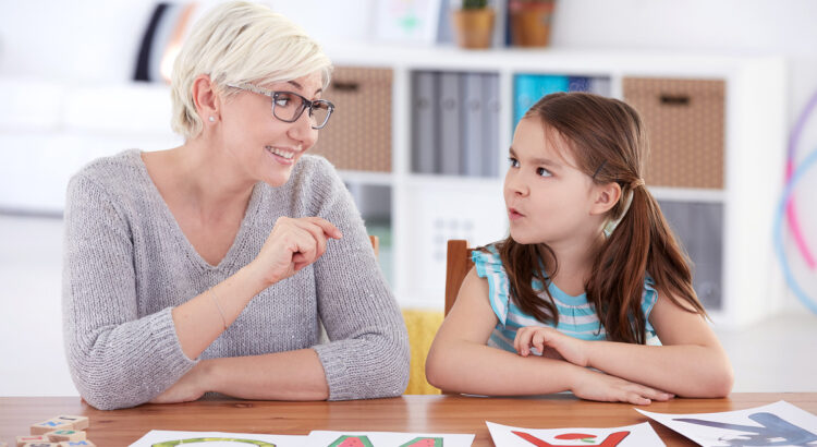 Educação Bilíngue de Surdos: Entenda a Importância e os Desafios