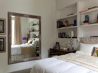 Guia de Estilos: Escolhendo o Espelho Ideal para o Seu Quarto de Casal