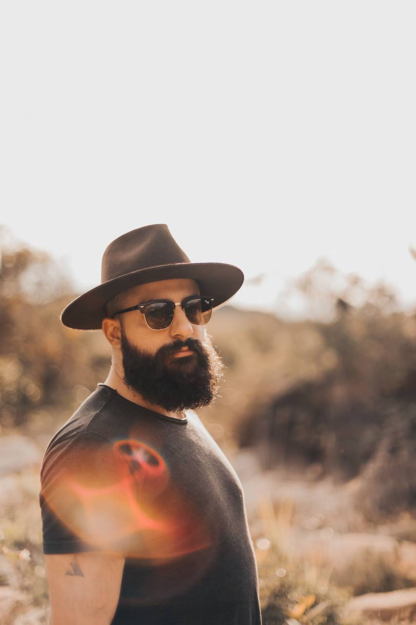 Barba Hipster e Cortes de Cabelo: O Guia Completo para o Visual Perfeito