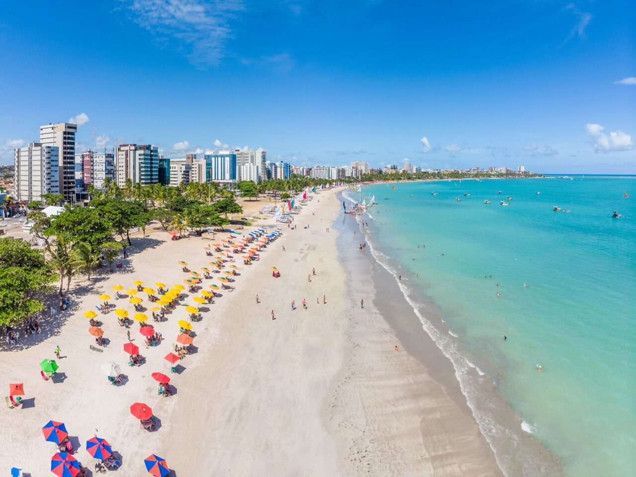 Ipioca e o Hibiscus Beach Club: Um Paraíso no Litoral Norte de Maceió