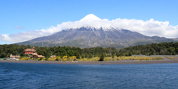 Cruce Andino: Guia Completo da Travessia entre Chile e Argentina; Puerto Varas e Bariloche: Cidades-Base para Explorar os Lagos Andinos; Roteiro de 7 Dias pelos Lagos Andinos: Chile e Argentina; Melhor Época para Visitar os Lagos Andinos: Verão ou Inverno?; O Que Fazer nos Lagos Andinos: Atrações Imperdíveis e Passeios