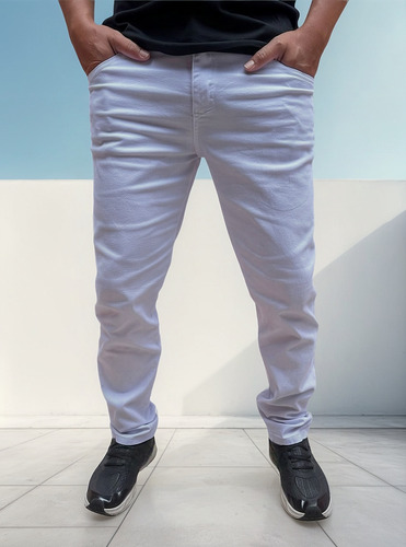 Calça Cargo Branca Masculina: Como Adotar a Tendência de 2026