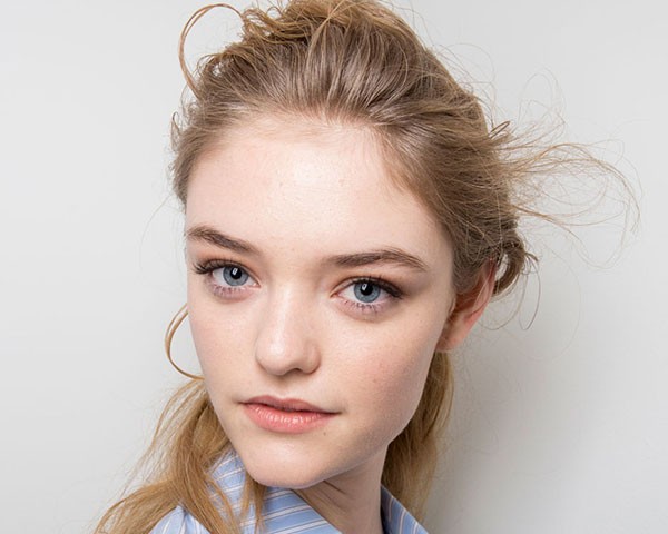 Maquiagem para Olhos Pequenos: Dicas para Aumentar o Olhar